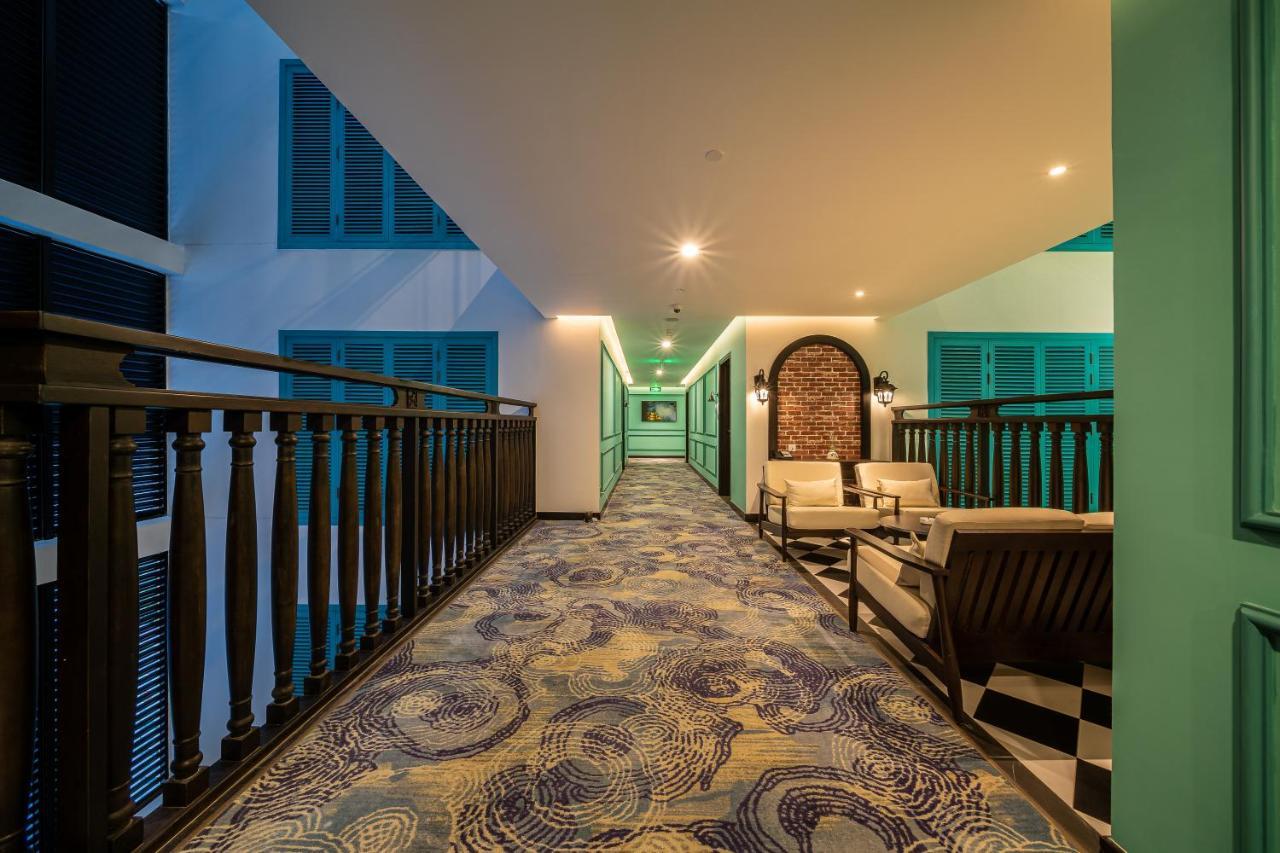 Potique Hotel Нячанг Экстерьер фото